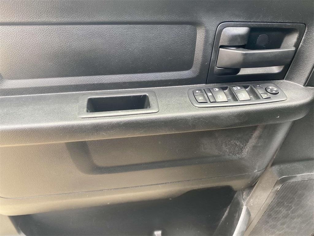 used 2020 Ram 1500 Classic car, priced at $21,895