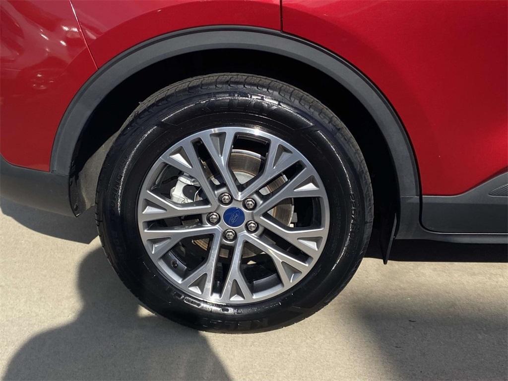 used 2022 Ford Escape car, priced at $21,995