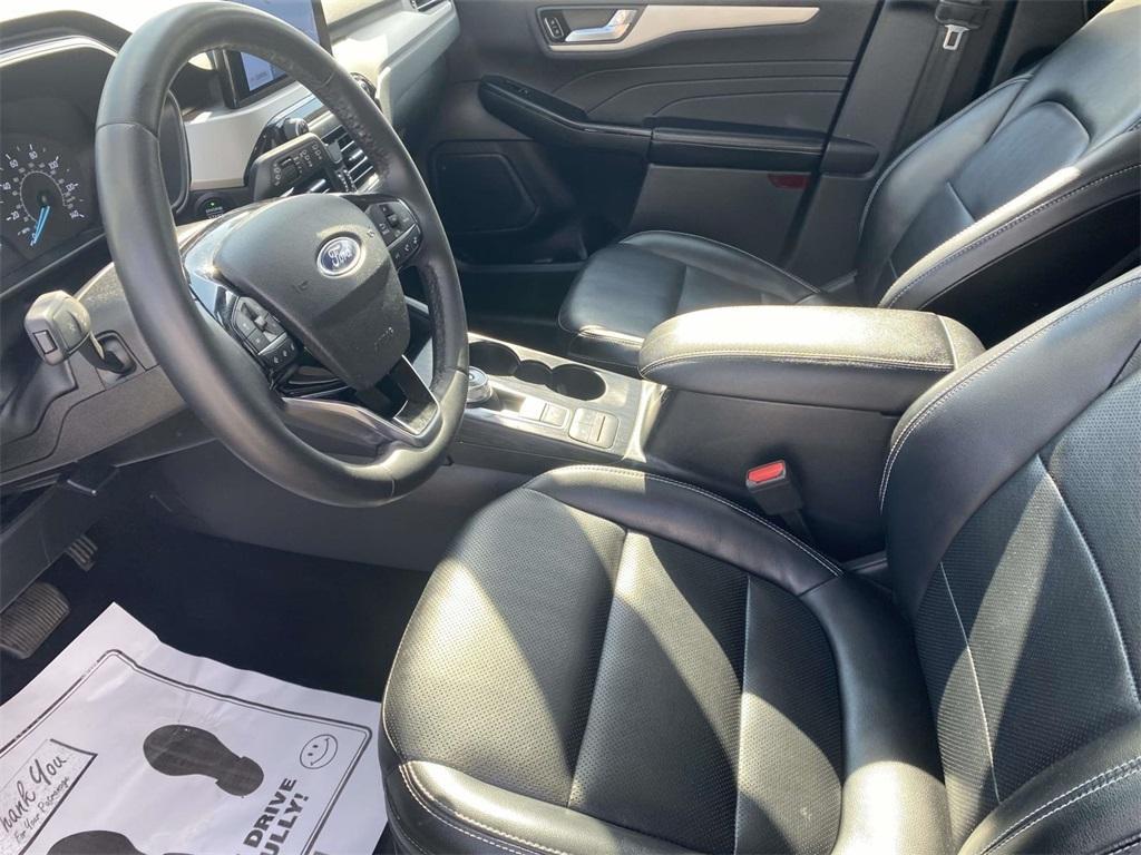 used 2022 Ford Escape car, priced at $21,995