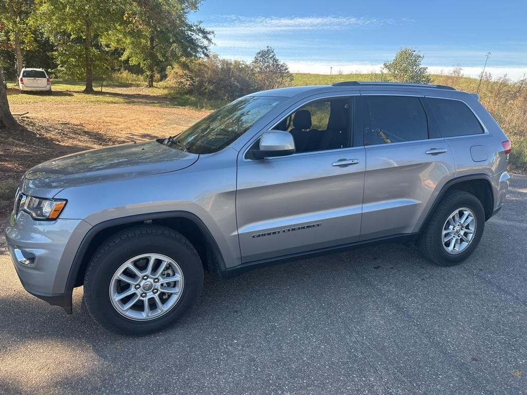 used 2018 Jeep Grand Cherokee car, priced at $18,495
