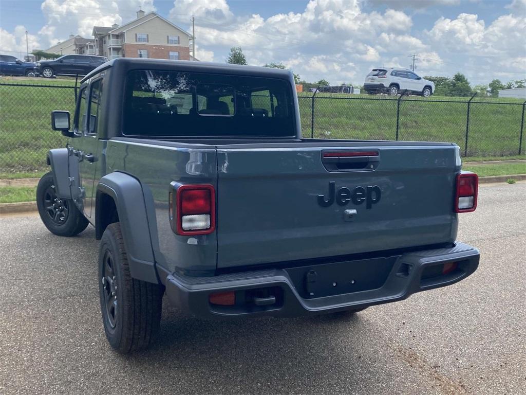 new 2025 Jeep Gladiator car, priced at $35,995