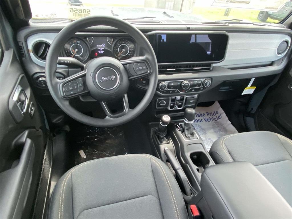 new 2025 Jeep Gladiator car, priced at $42,495