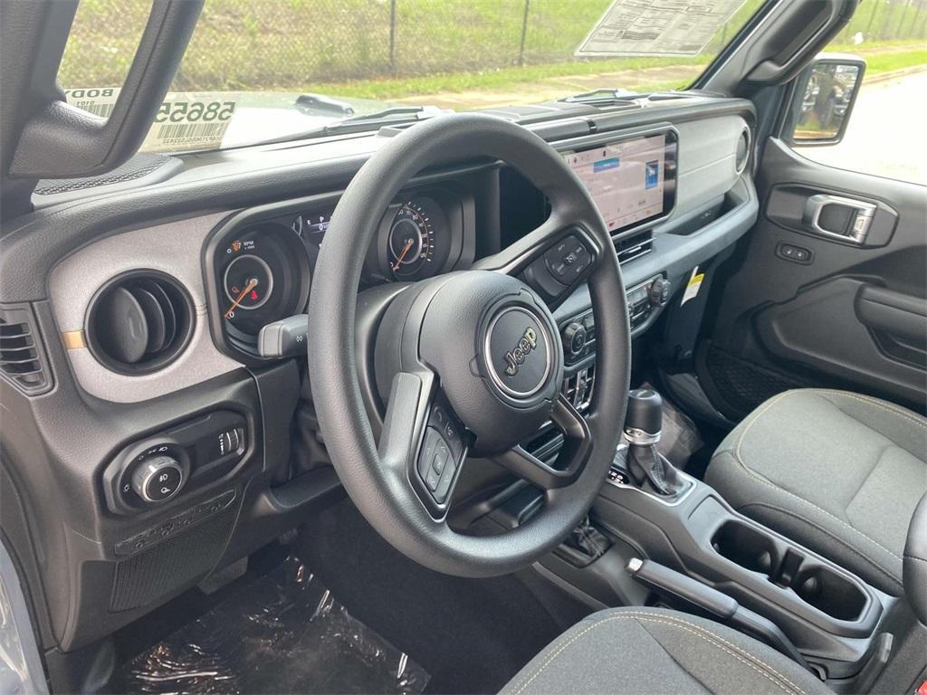 new 2025 Jeep Gladiator car, priced at $35,995