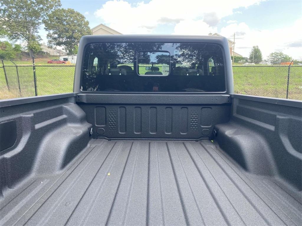 new 2025 Jeep Gladiator car, priced at $35,995