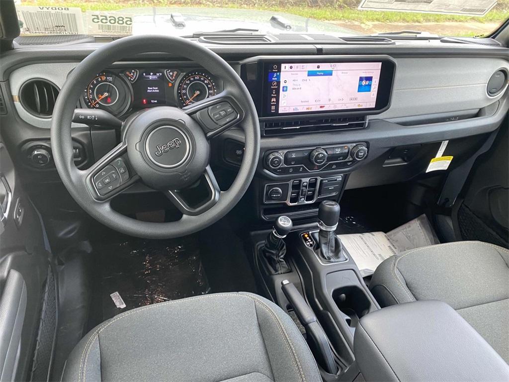 new 2025 Jeep Gladiator car, priced at $35,995