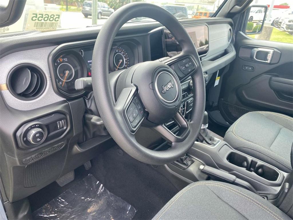 new 2025 Jeep Gladiator car, priced at $42,495