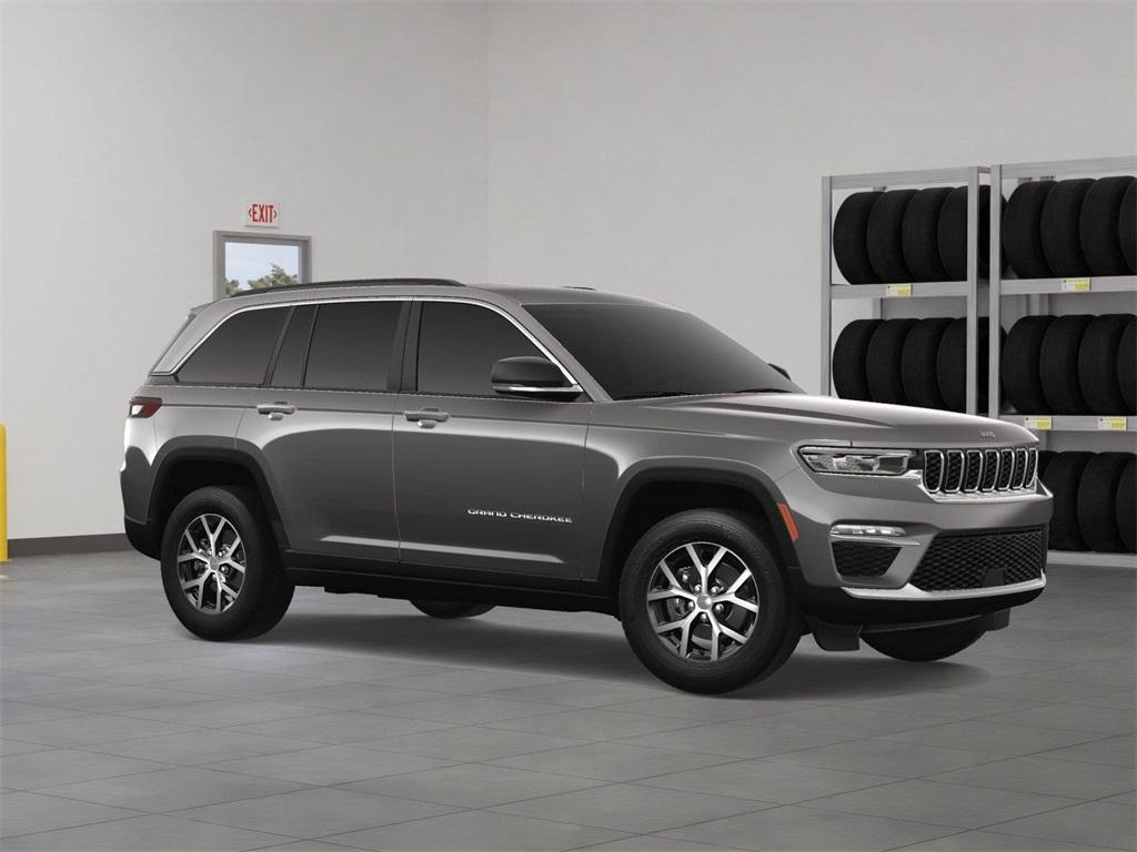 new 2025 Jeep Grand Cherokee car, priced at $40,107