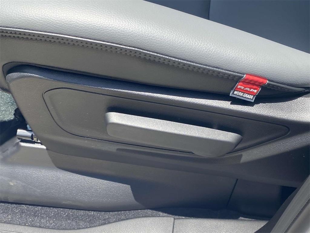 new 2025 Ram 1500 car, priced at $39,995