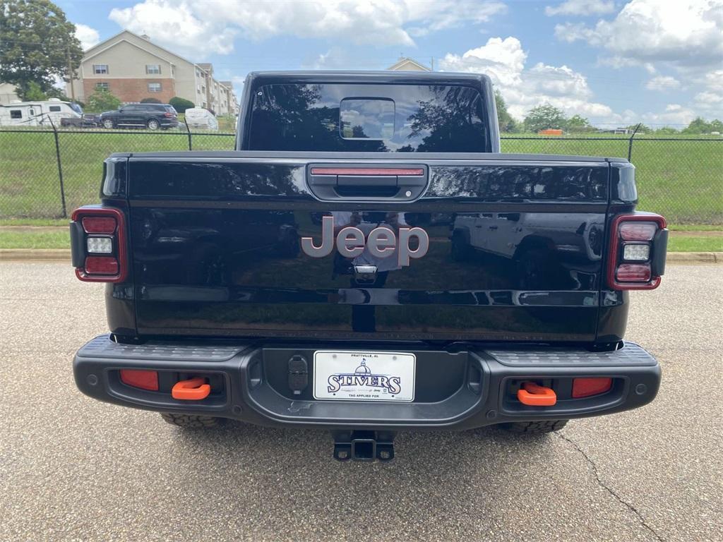 new 2025 Jeep Gladiator car, priced at $55,295