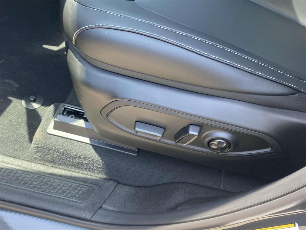 new 2025 Jeep Grand Cherokee L car, priced at $41,995
