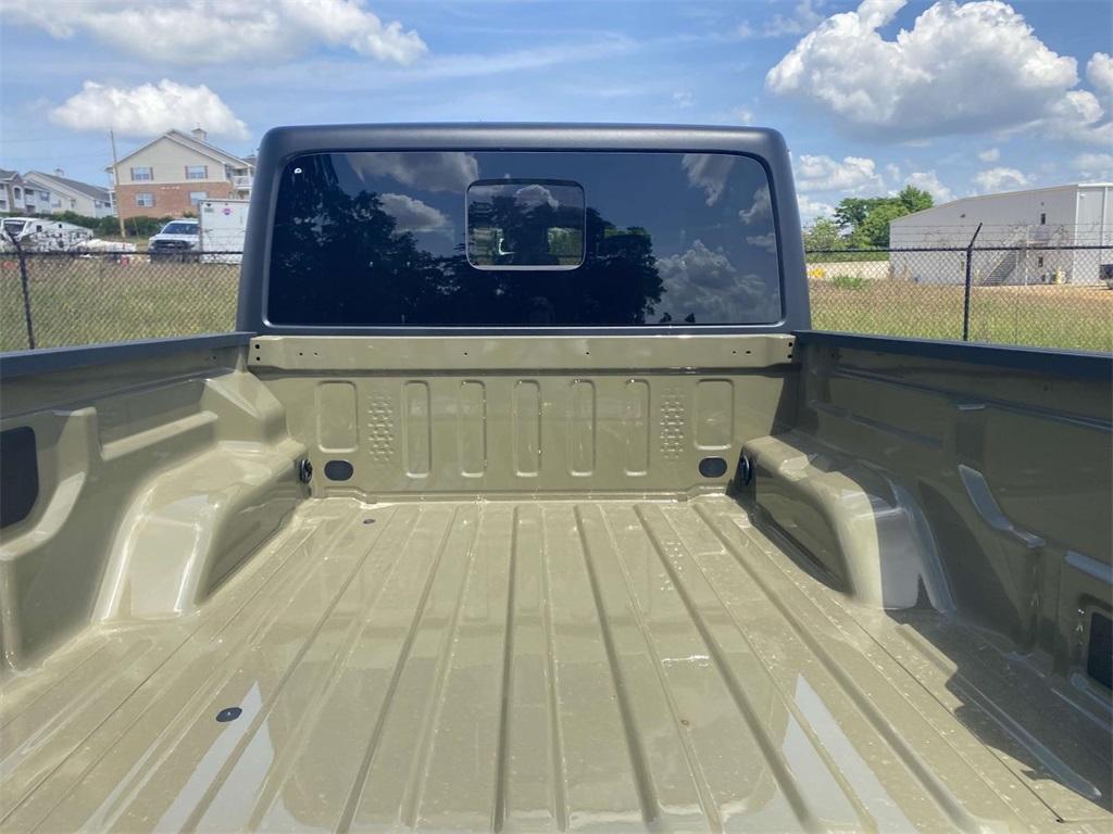 new 2025 Jeep Gladiator car, priced at $46,995