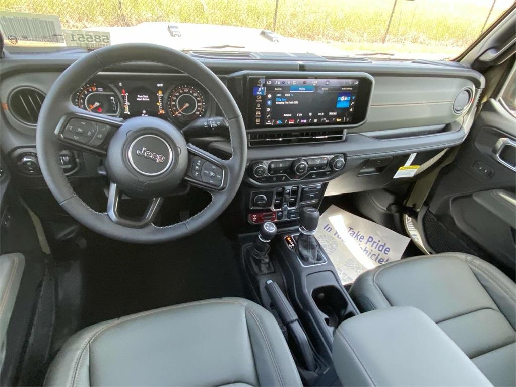 new 2025 Jeep Gladiator car, priced at $46,995