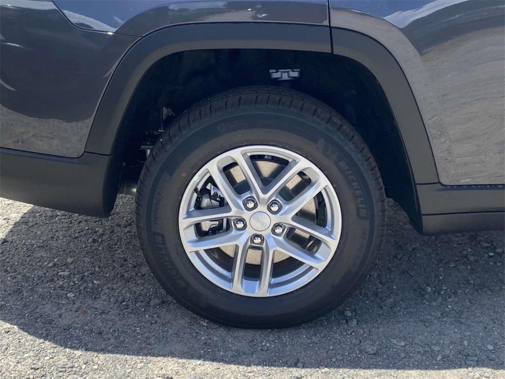 new 2025 Jeep Grand Cherokee L car, priced at $38,995
