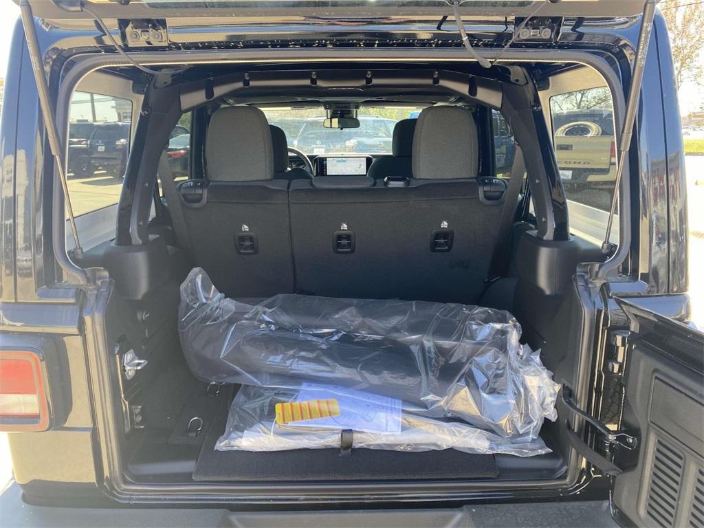 new 2025 Jeep Wrangler car, priced at $45,995