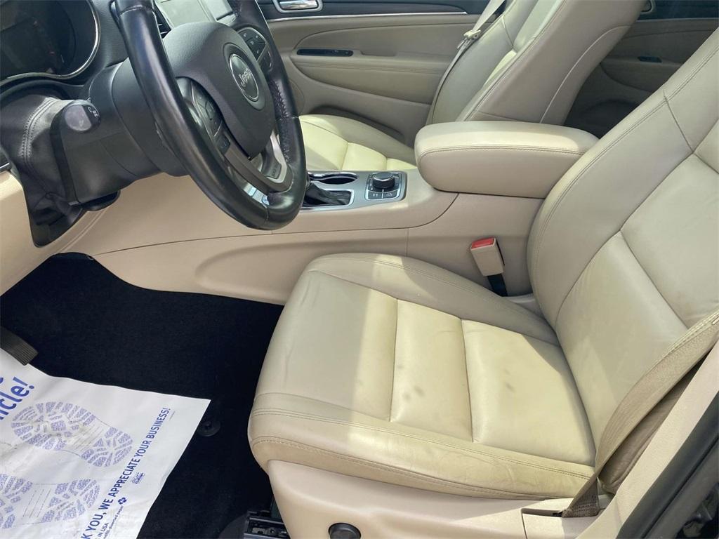 used 2021 Jeep Grand Cherokee car, priced at $25,495