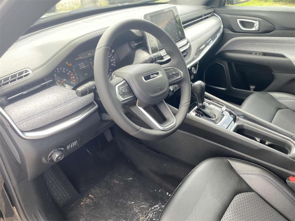 new 2025 Jeep Compass car, priced at $29,260