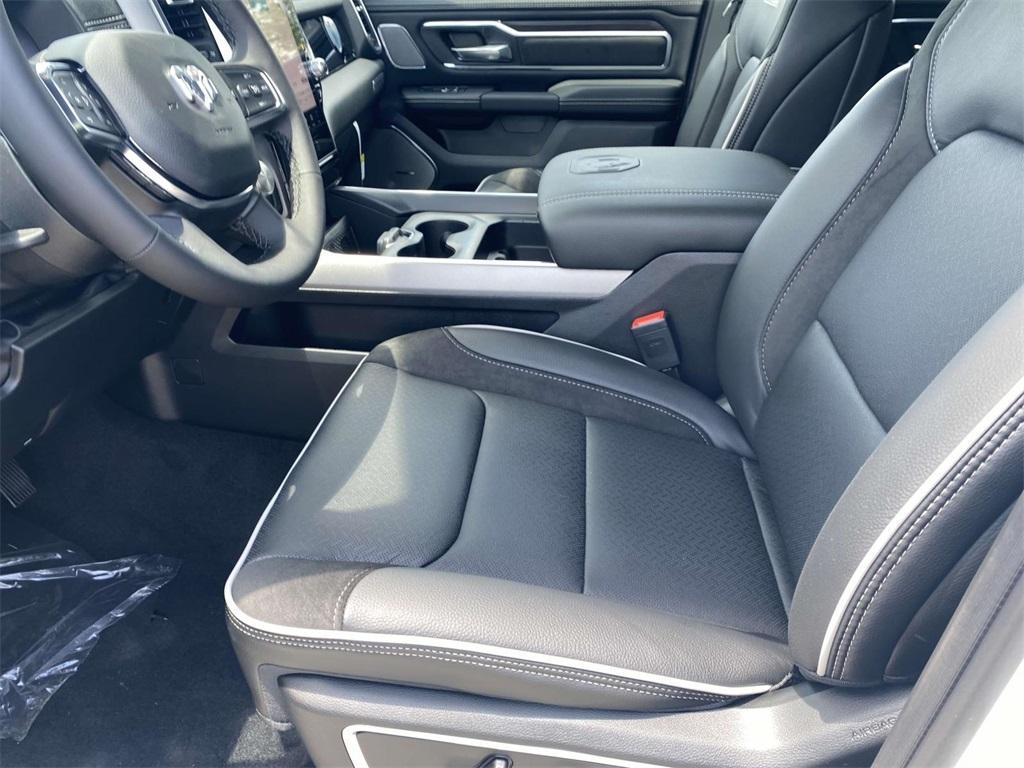 new 2025 Ram 1500 car, priced at $55,555
