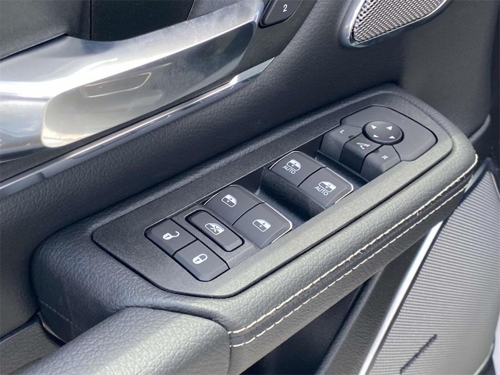 new 2025 Ram 1500 car, priced at $55,555