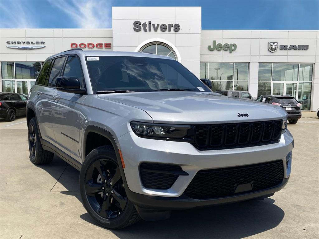 new 2025 Jeep Grand Cherokee car, priced at $40,995