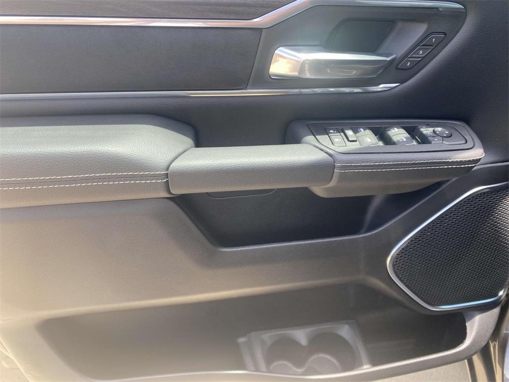 new 2025 Ram 1500 car, priced at $54,665
