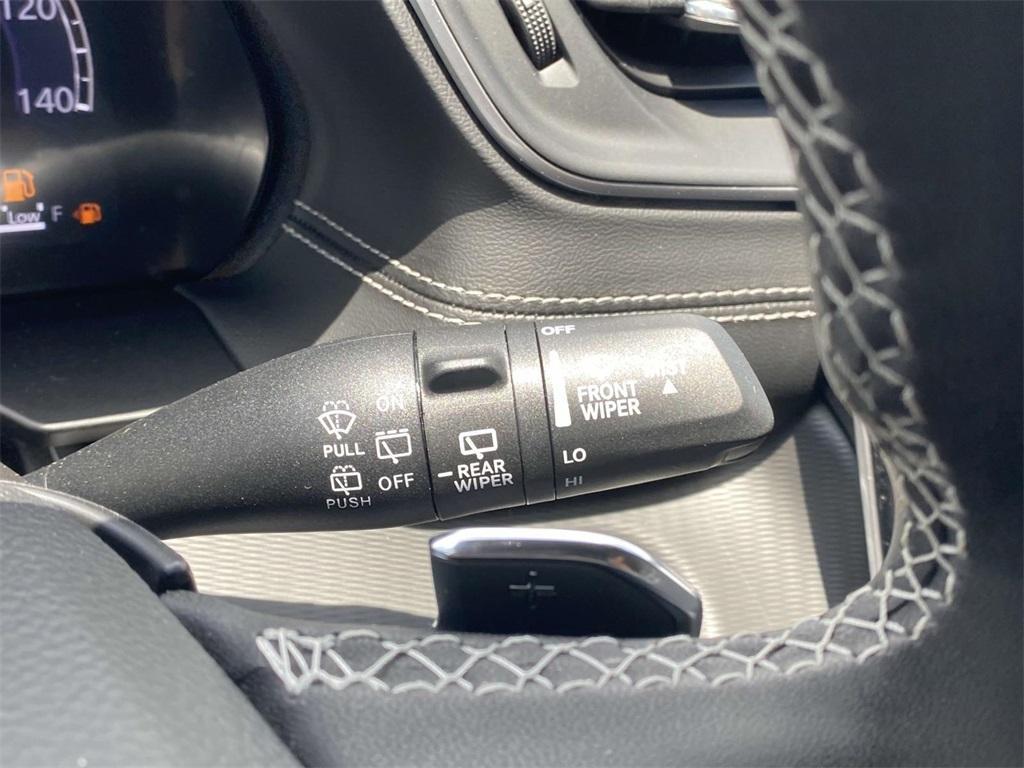 new 2025 Jeep Grand Cherokee car, priced at $39,995