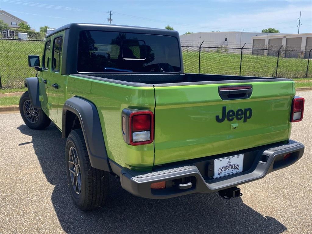 new 2025 Jeep Gladiator car, priced at $43,995
