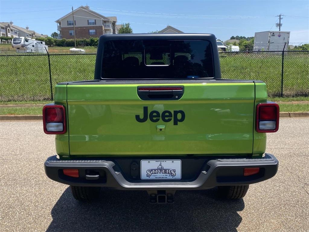 new 2025 Jeep Gladiator car, priced at $43,995