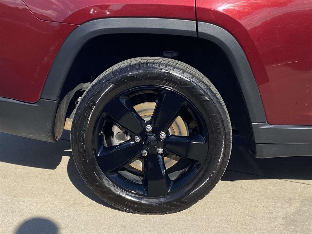 used 2023 Jeep Grand Cherokee L car, priced at $24,995