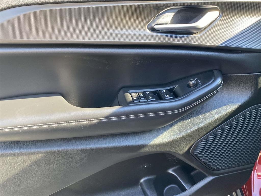 used 2023 Jeep Grand Cherokee L car, priced at $24,995