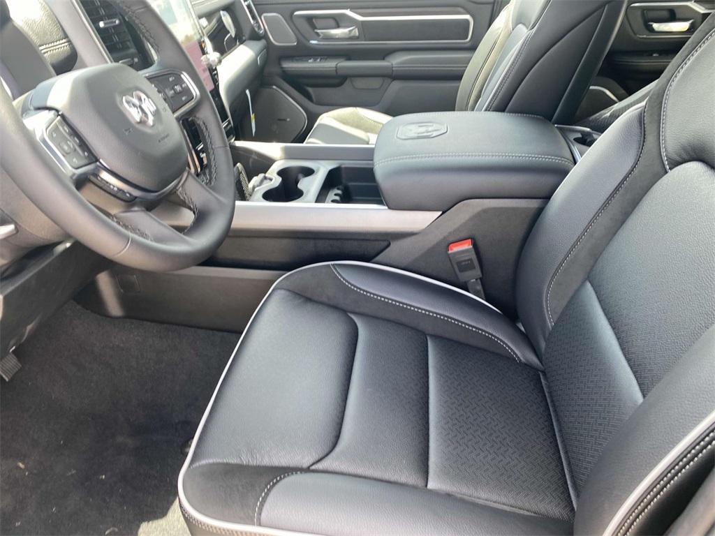 new 2025 Ram 1500 car, priced at $55,555