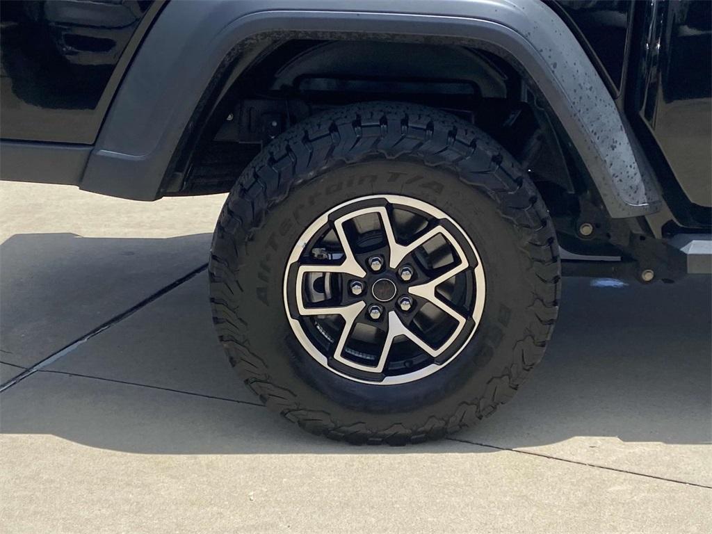 used 2020 Jeep Gladiator car, priced at $27,995