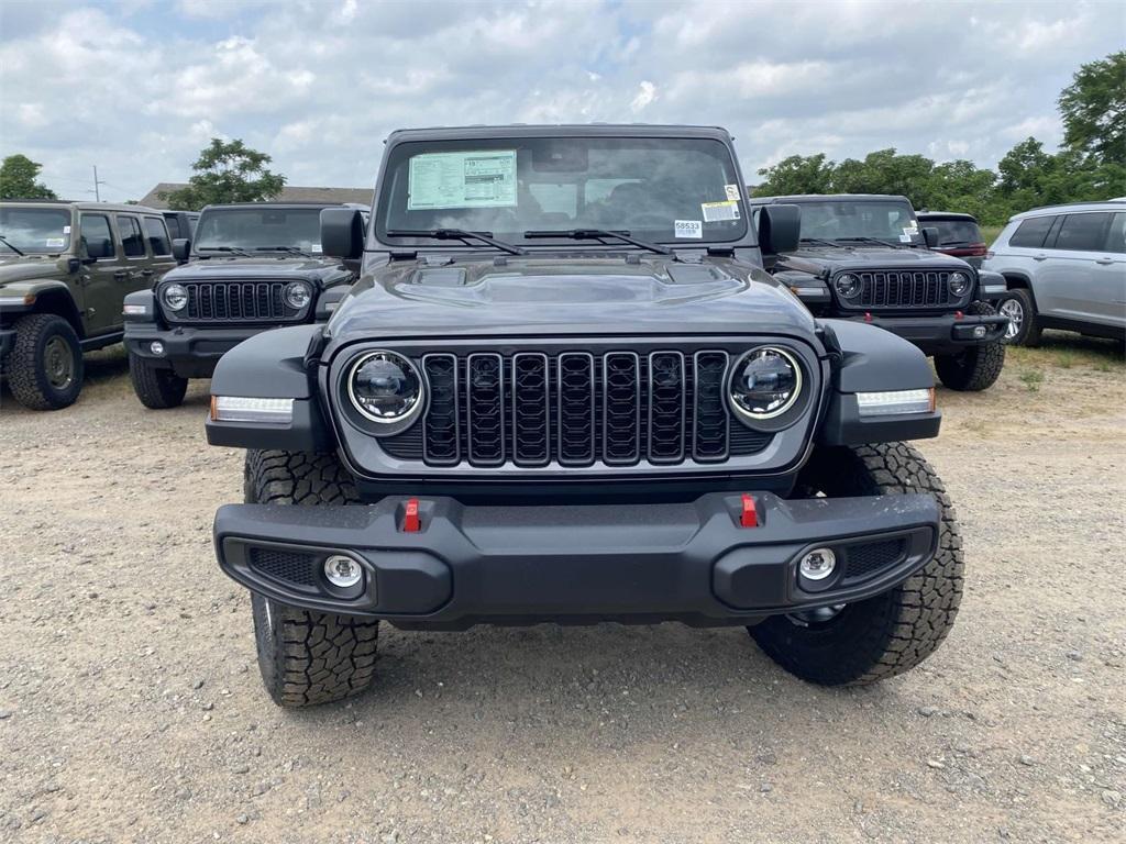 new 2025 Jeep Gladiator car, priced at $45,995