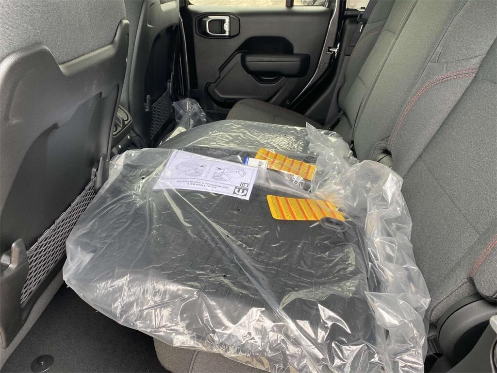 new 2025 Jeep Gladiator car, priced at $45,995