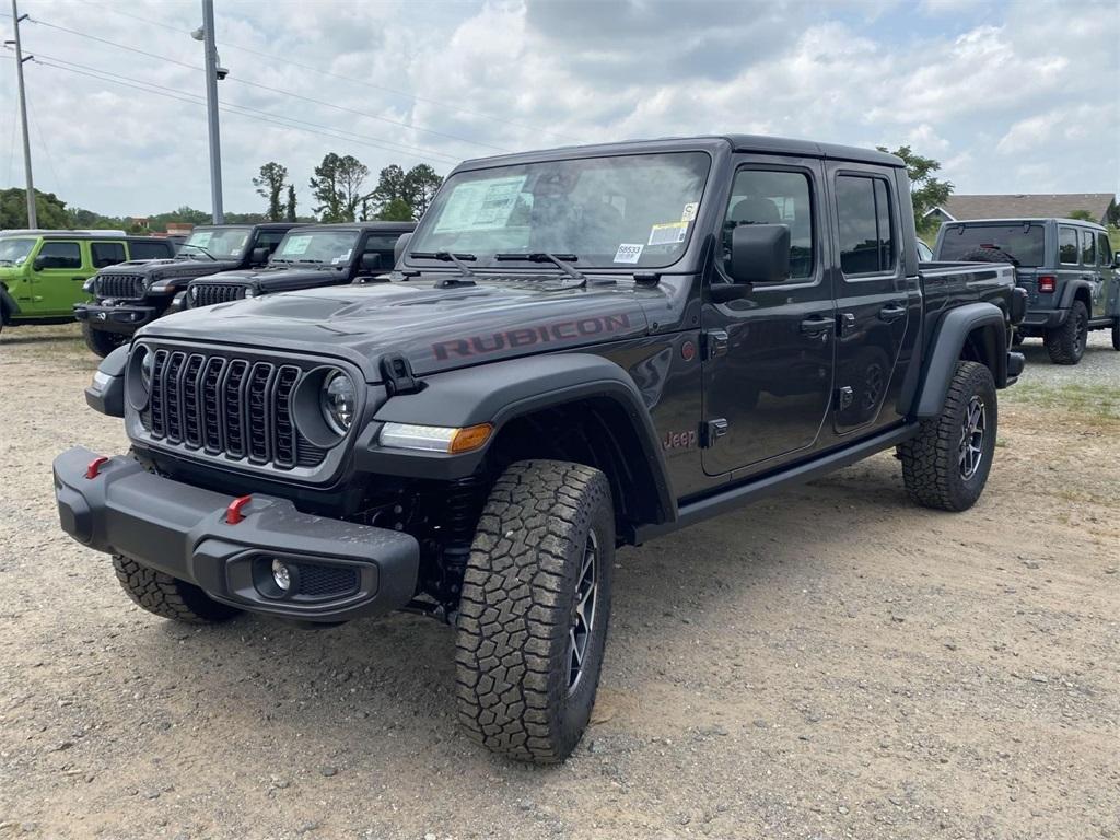 new 2025 Jeep Gladiator car, priced at $45,995
