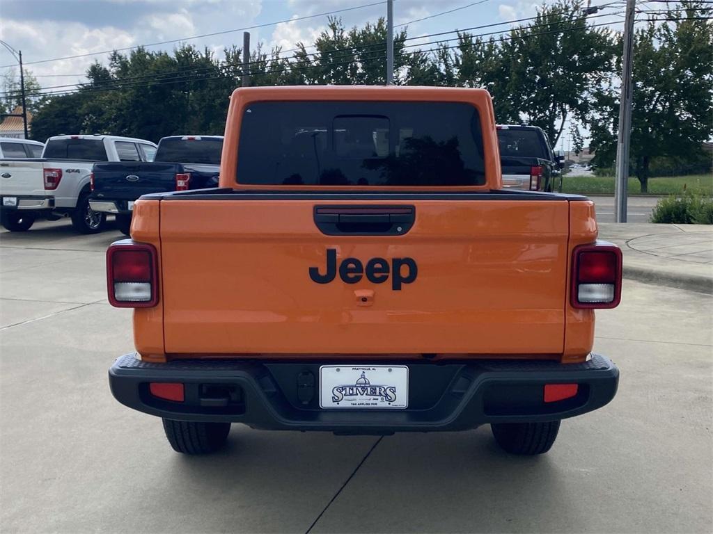 new 2025 Jeep Gladiator car, priced at $39,995