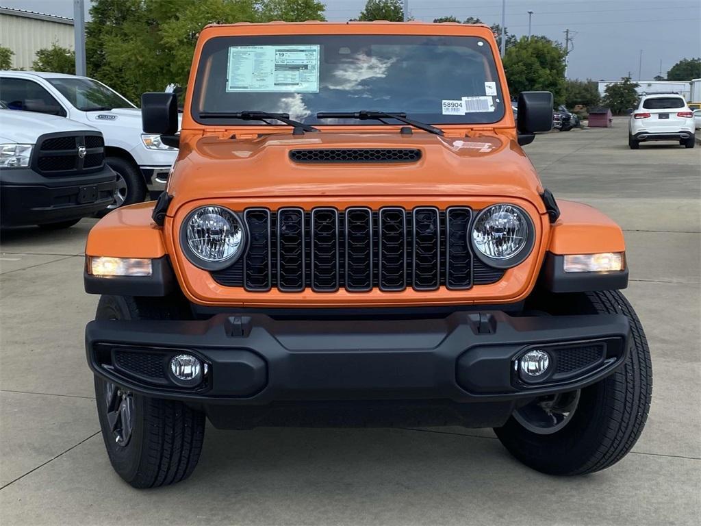 new 2025 Jeep Gladiator car, priced at $39,995