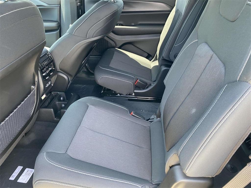 new 2025 Jeep Grand Cherokee L car, priced at $35,995