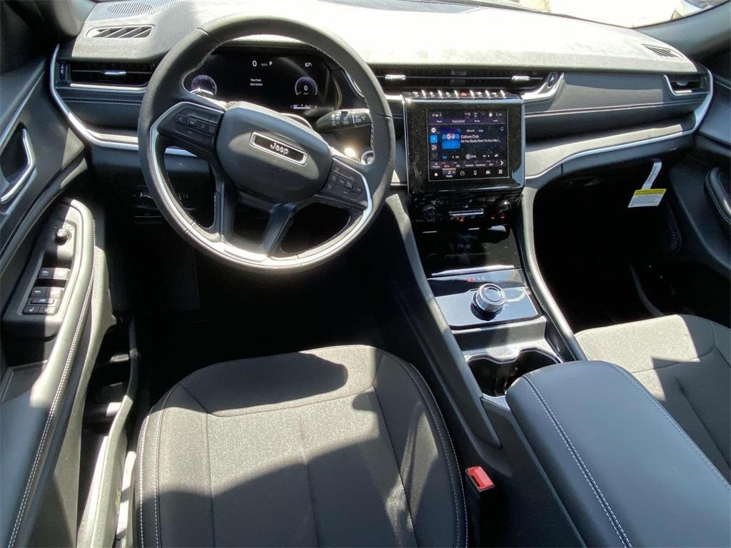 new 2025 Jeep Grand Cherokee L car, priced at $35,995