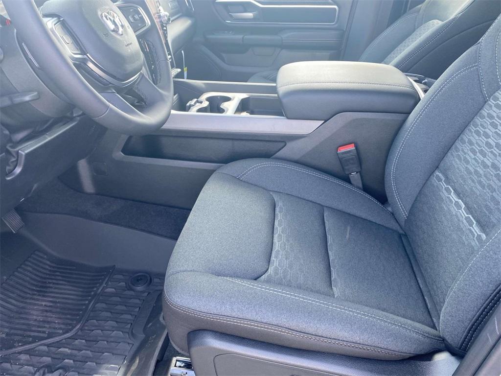 new 2025 Ram 1500 car, priced at $49,995
