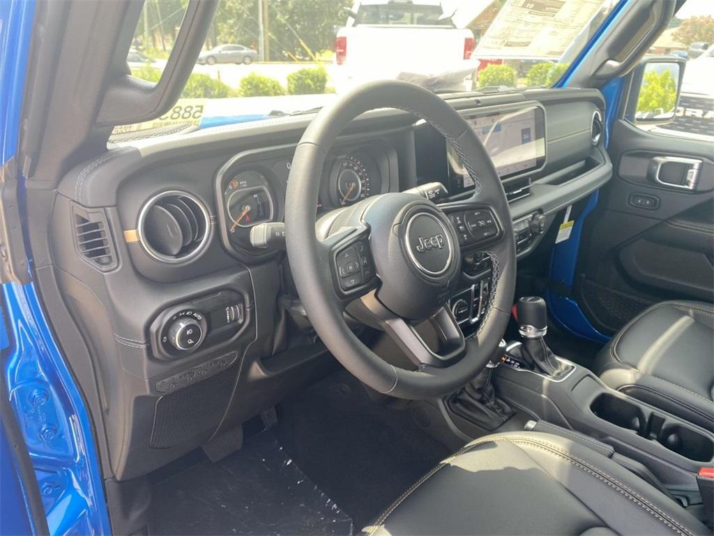 new 2025 Jeep Gladiator car, priced at $41,999