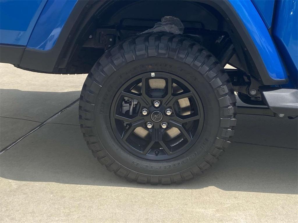 new 2025 Jeep Gladiator car, priced at $41,999