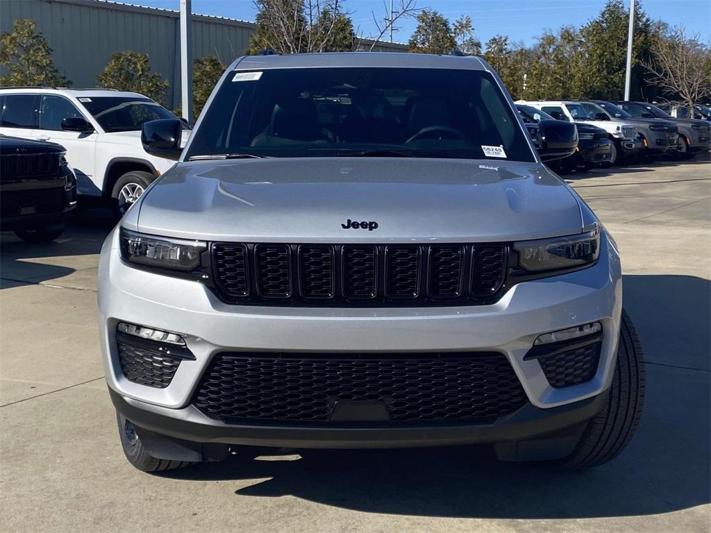 new 2025 Jeep Grand Cherokee car, priced at $37,381