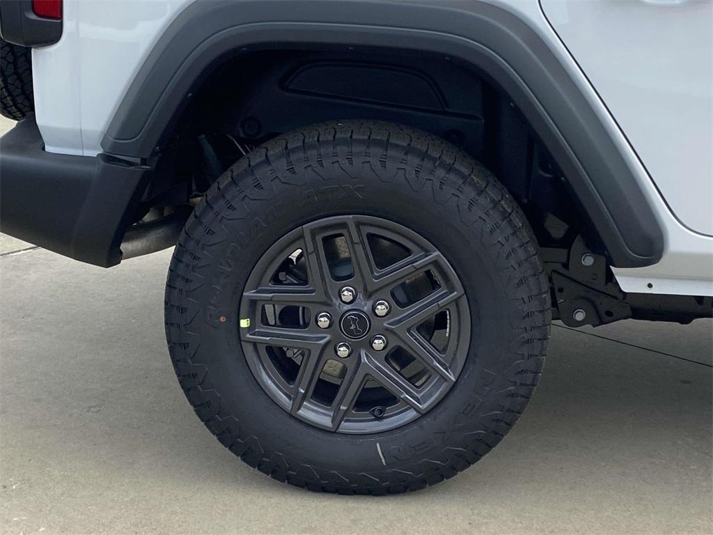 new 2025 Jeep Wrangler car, priced at $43,795