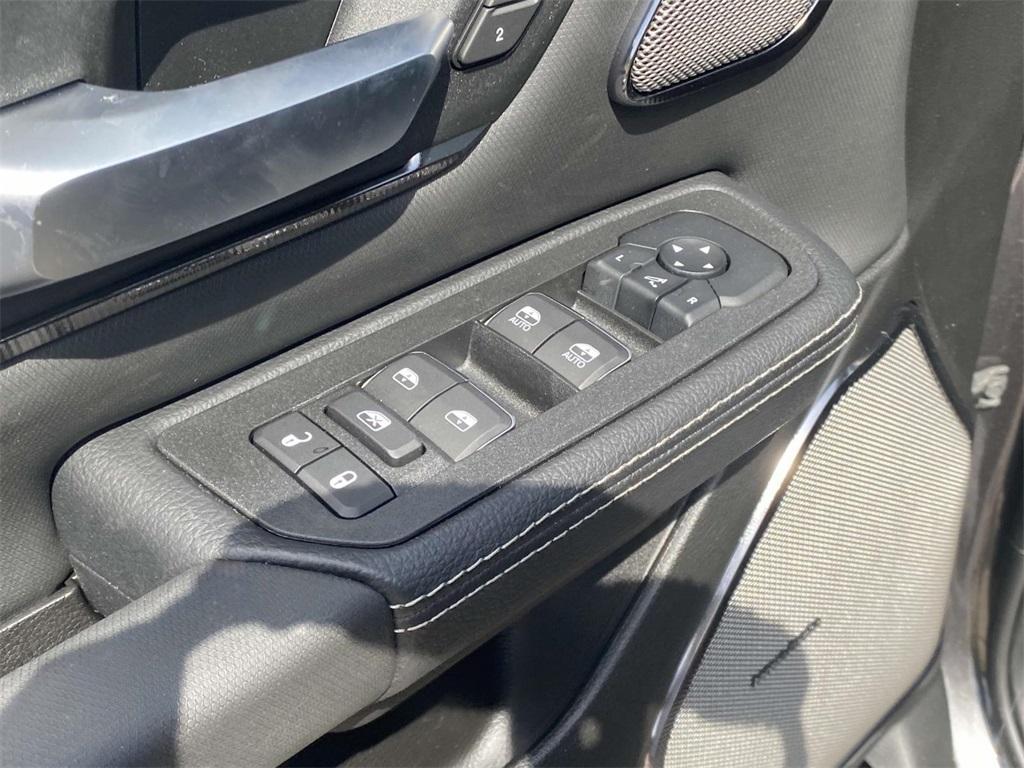 new 2025 Ram 1500 car, priced at $59,995
