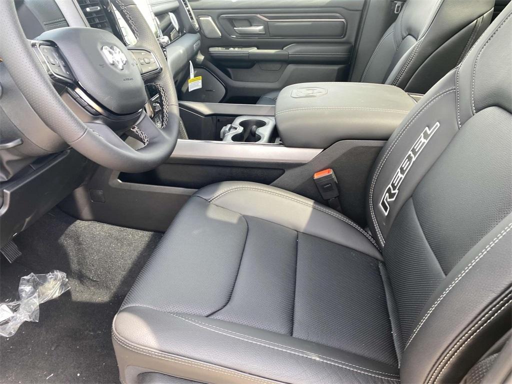 new 2025 Ram 1500 car, priced at $59,995