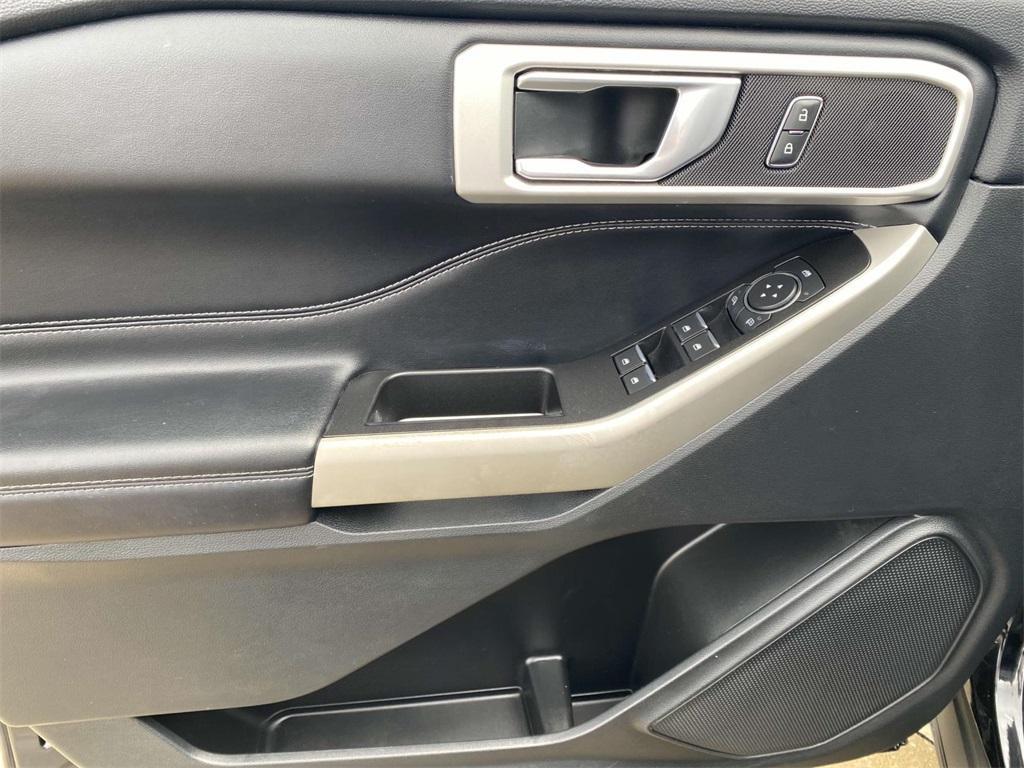used 2022 Ford Explorer car, priced at $28,795