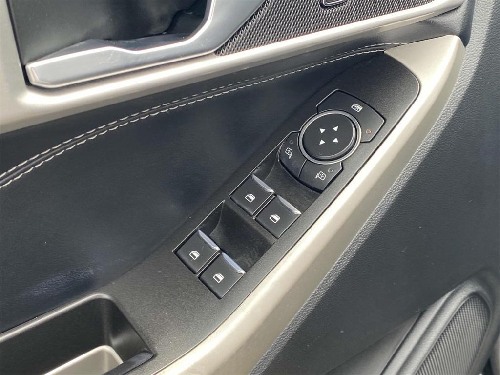 used 2022 Ford Explorer car, priced at $28,795