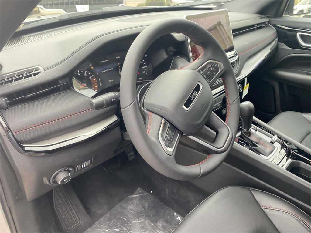 new 2025 Jeep Compass car, priced at $32,254