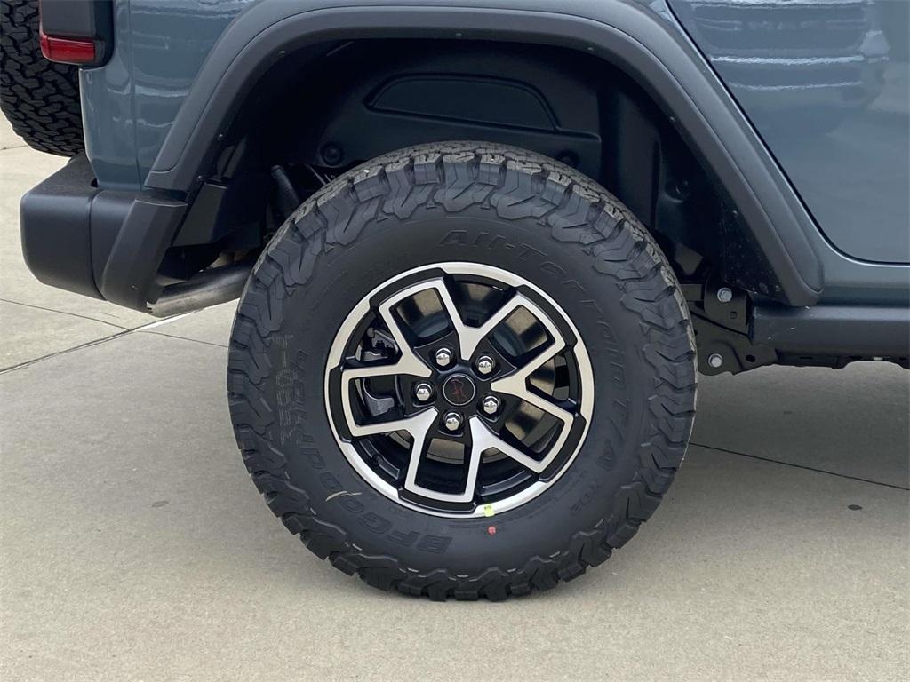 new 2025 Jeep Wrangler car, priced at $55,995