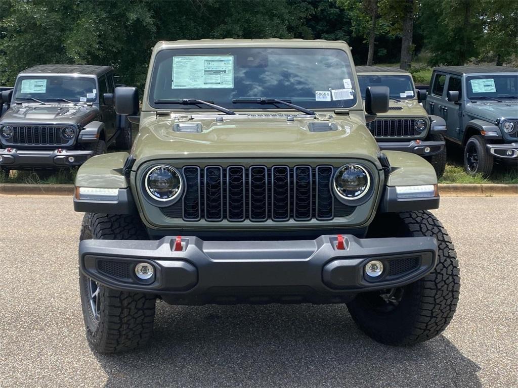 new 2025 Jeep Gladiator car, priced at $46,995
